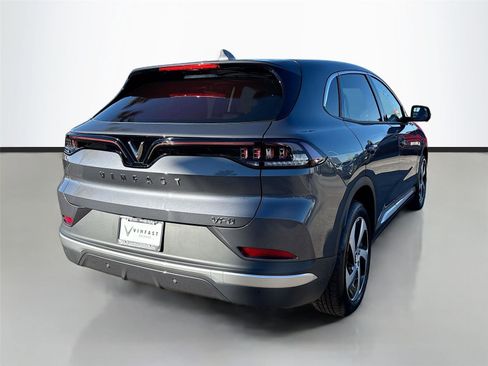 New 2025 VinFast VF 8 Eco AWD/4WD image 7