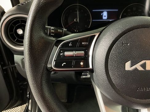 Used 2022 Kia Forte Sedan FWD image 26