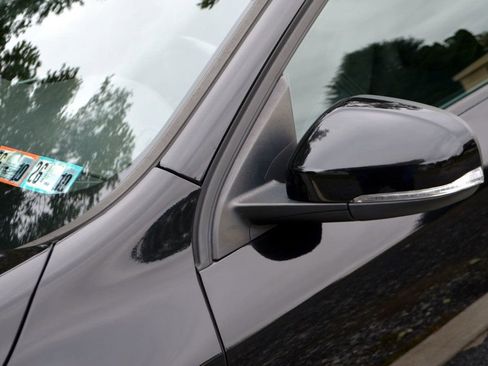 Used 2017 Volvo V60 T5 Dynamic image 8