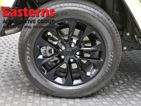 Used 2023 Jeep Wrangler Unlimited Sahara w/ Cold Weather Group image 33