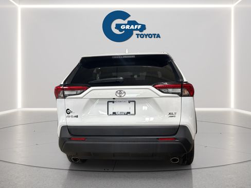 Used 2023 Toyota RAV4 XLE AWD/4WD image 8