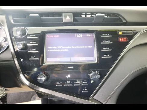 Used 2020 Toyota Camry SE FWD image 27
