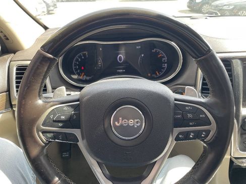 Used 2016 Jeep Grand Cherokee Overland w/ Advanced Technology Group RWD image 32