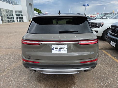 Used 2025 Lincoln Corsair Reserve w/ Equipment Group 202A AWD/4WD image 10