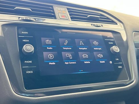 Certified 2024 Volkswagen Tiguan SE R-Line FWD image 19