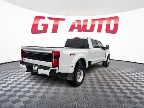 Used 2025 Ford F450 Platinum w/ FX4 Off-Road Package image 7