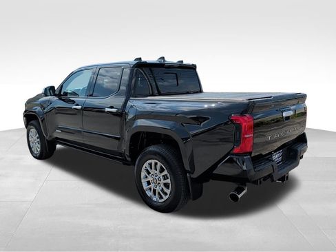 Used 2025 Toyota Tacoma Limited w/ Tow Tech Package image 5