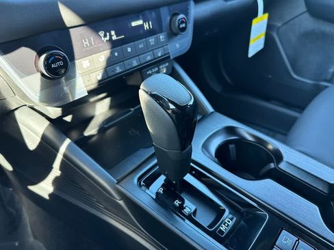 Used 2026 Subaru Outback Touring w/ Touring Package AWD/4WD image 18
