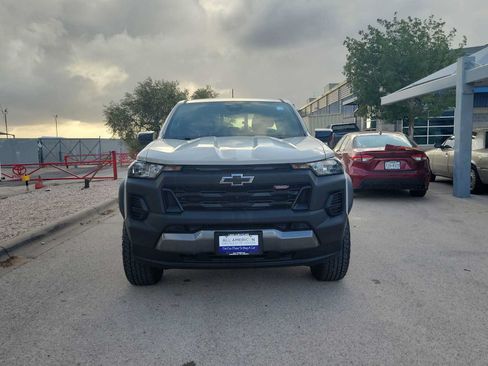 Used 2026 Chevrolet Colorado Trail Boss AWD/4WD image 3