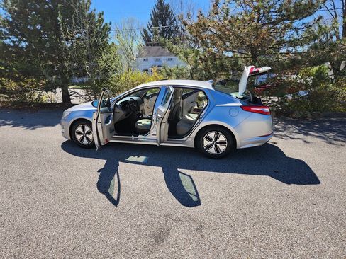 Used 2012 Kia Optima LX w/ Hybrid Convenience Pkg FWD image 28