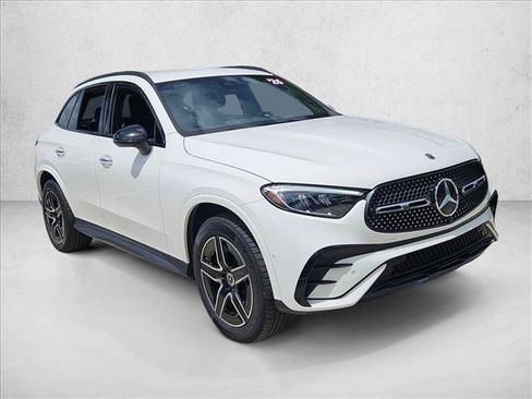 Certified 2026 Mercedes-Benz GLC 300 image 3