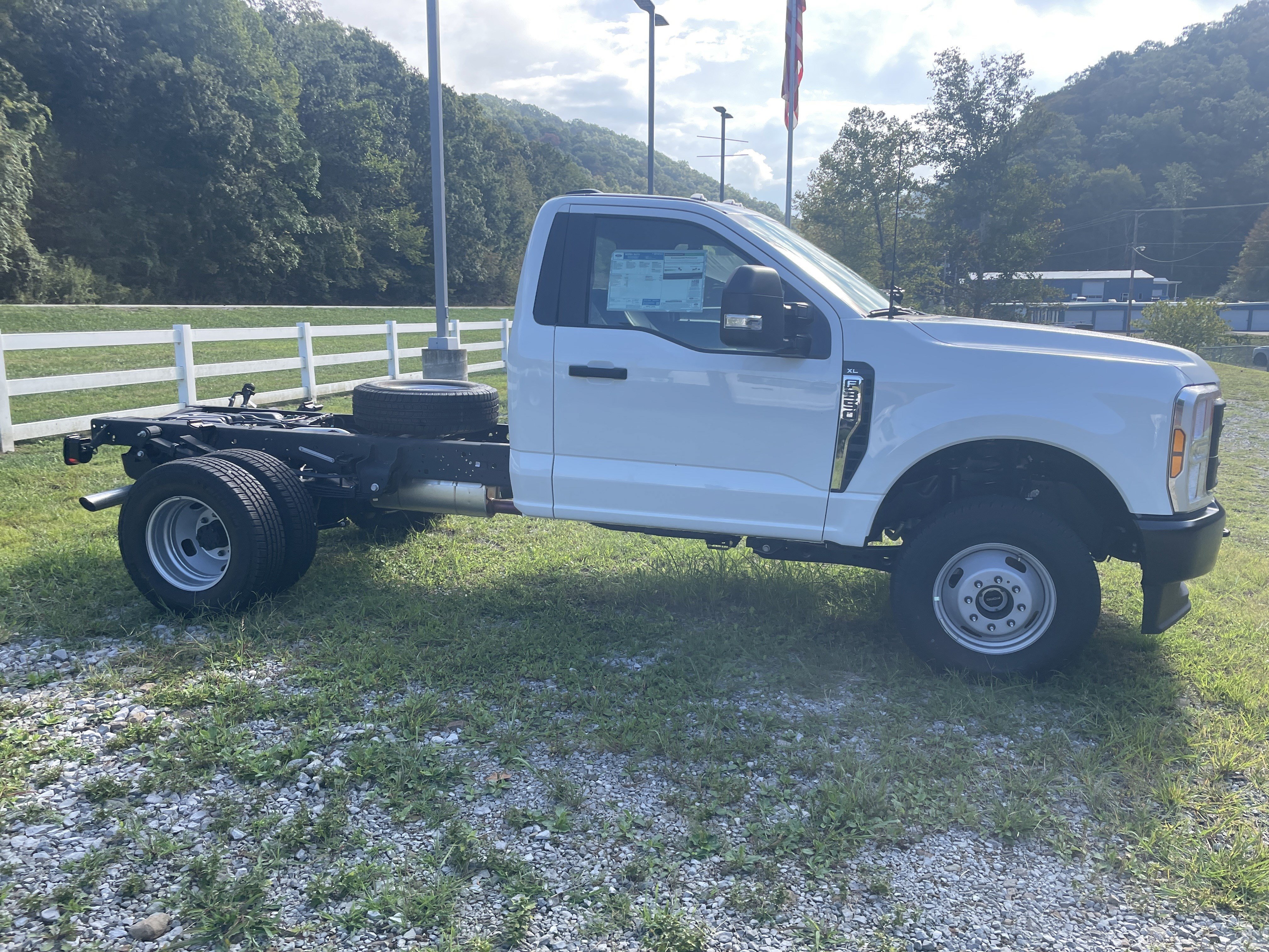 New 2025 Ford F350 XL w/ Snow Plow Prep Package AWD/4WD image 5