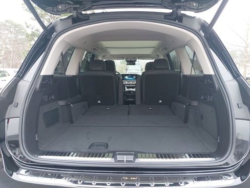 New 2025 Mercedes-Benz GLS 450 4MATIC image 14