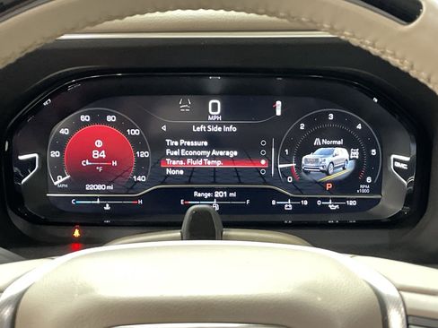 Used 2024 GMC Yukon Denali w/ Advanced Technology Package AWD/4WD image 21