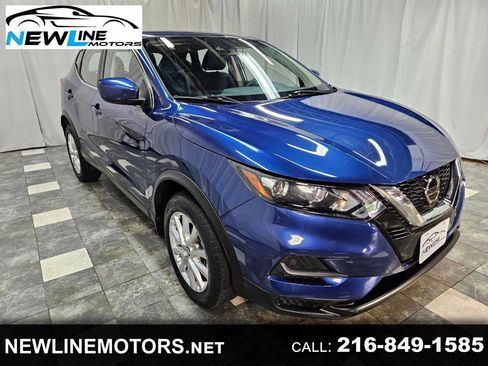 Used 2021 Nissan Rogue Sport S image 1