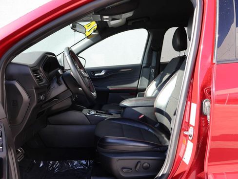 Used 2024 Ford Escape ST-Line AWD/4WD image 8