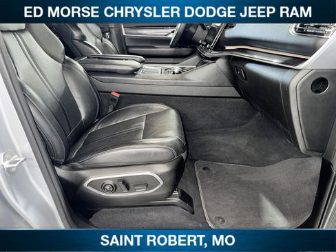 Used 2023 Jeep Wagoneer 4WD image 33