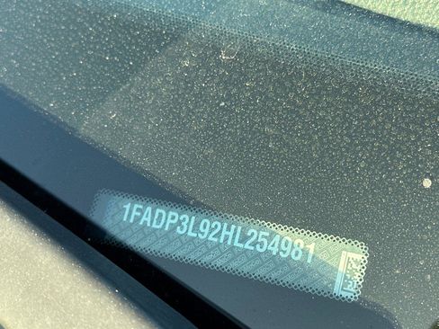 Used 2017 Ford Focus ST image 7