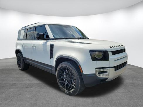 Used 2020 Land Rover Defender 110 SE AWD/4WD image 21