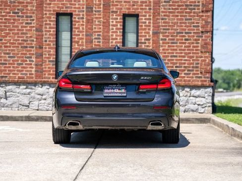 Used 2022 BMW 530i w/ Convenience Package RWD image 6