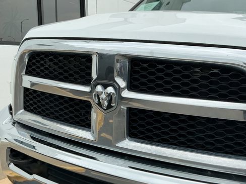 Used 2018 RAM 2500 Tradesman w/ Chrome Appearance Group AWD/4WD image 34