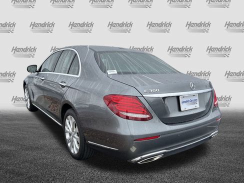 Used 2017 Mercedes-Benz E 300 image 8