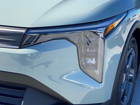 New 2026 Kia K4 LXS image 8