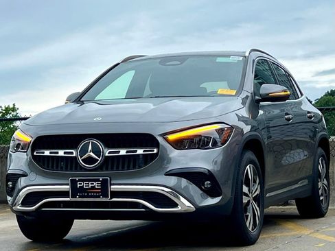 Certified 2026 Mercedes-Benz GLA 250 4MATIC image 4