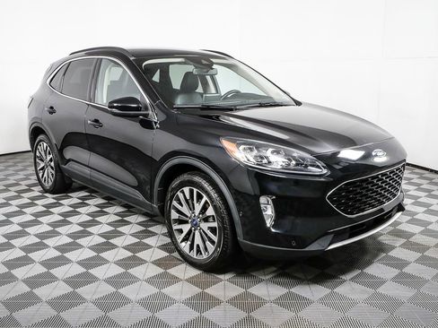 Used 2020 Ford Escape Titanium image 1