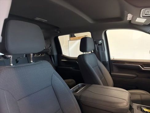 Used 2025 GMC Sierra 1500 Elevation w/ Preferred Package AWD/4WD image 33