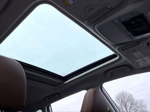 Used 2019 Subaru Forester Touring image 12