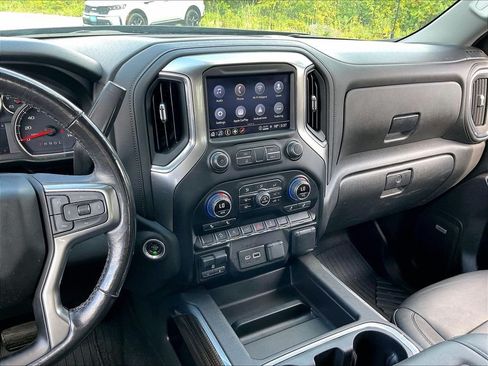 Used 2021 Chevrolet Silverado 1500 LT Trail Boss w/ Convenience Package II AWD/4WD image 17