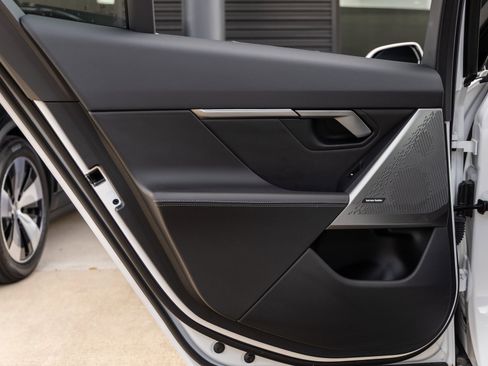 Used 2024 BMW 530i xDrive 530i xDrive image 34