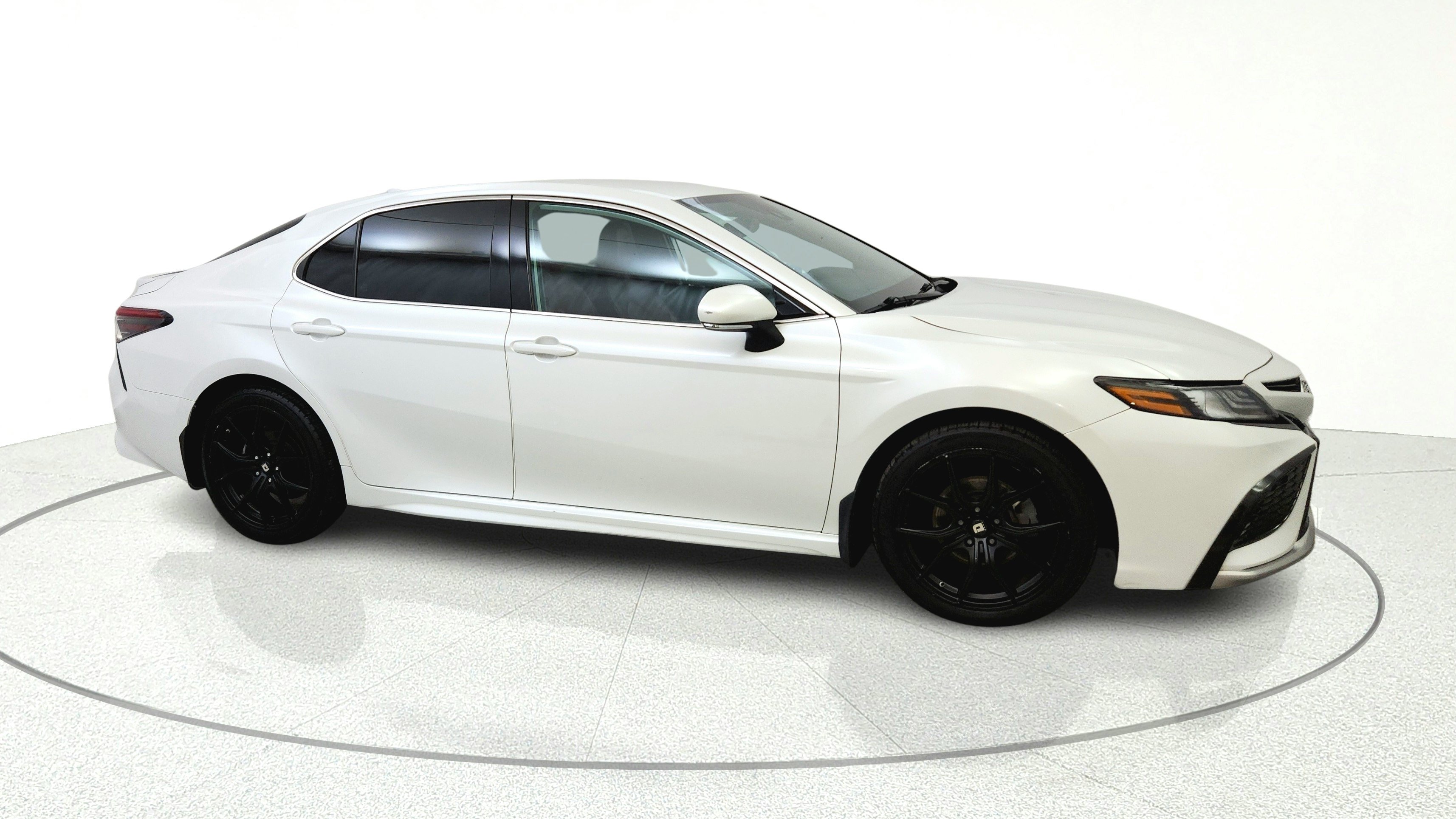 Used 2021 Toyota Camry XSE FWD image 8