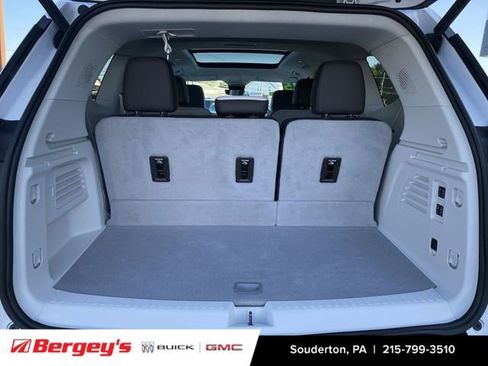 Certified 2025 GMC Acadia Denali w/ Super Cruise Package AWD/4WD image 30