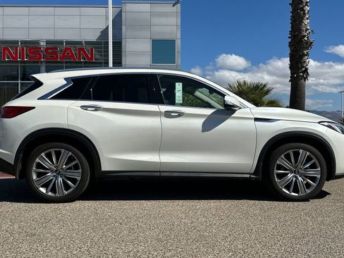 Used 2022 INFINITI QX50 Sensory image 3