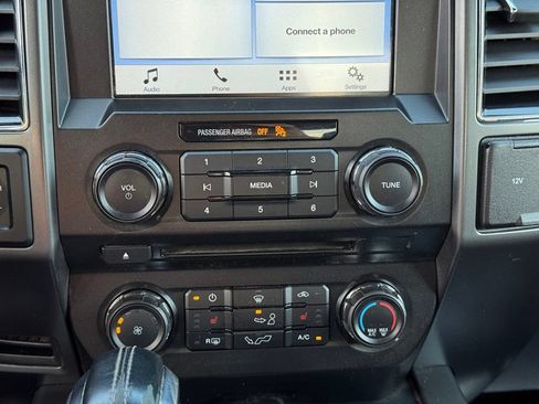 Used 2018 Ford F150 XLT w/ Equipment Group 302A Luxury AWD/4WD image 13
