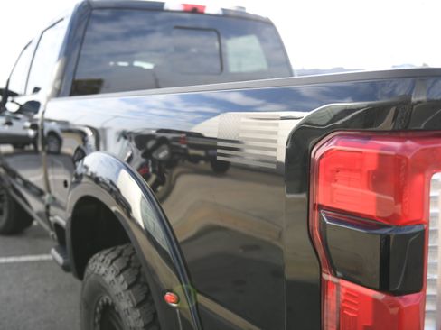 New 2026 Ford F250 Lariat w/ Black Appearance Package image 24
