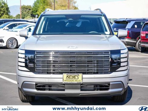 New 2026 Hyundai Palisade SEL FWD image 2