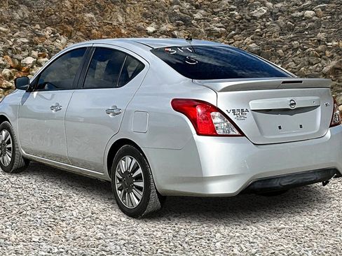 Used 2018 Nissan Versa SV image 11