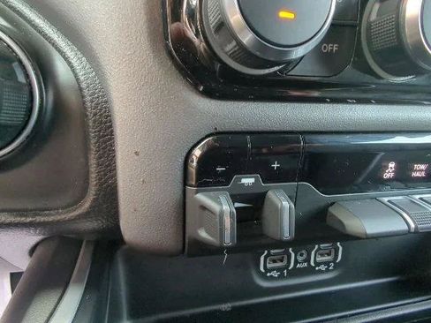 Certified 2022 RAM 1500 Big Horn AWD/4WD image 43
