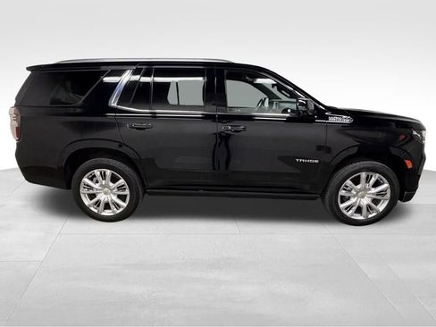 Used 2021 Chevrolet Tahoe High Country w/ Premium Package image 13