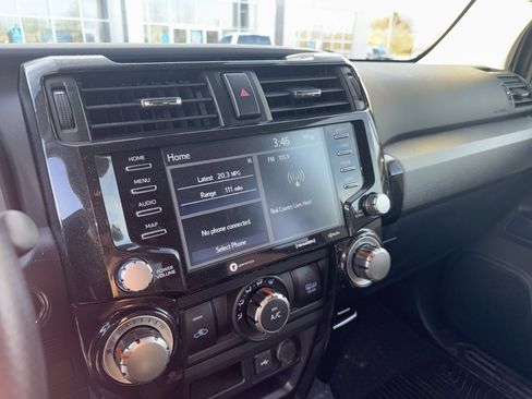 Certified 2021 Toyota 4Runner TRD Off-Road image 6