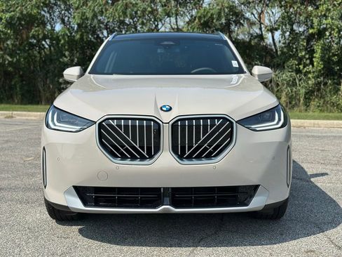 New 2026 BMW X3 xDrive30 w/ Premium Package image 2