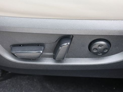 Certified 2023 INFINITI QX50 Luxe image 18