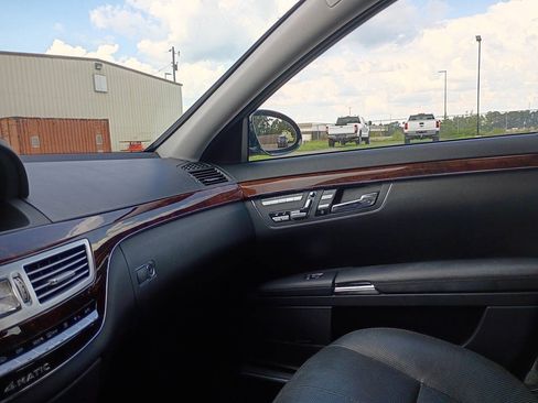 Used 2008 Mercedes-Benz S 550 4MATIC image 20