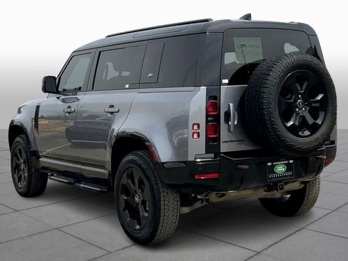 Used 2023 Land Rover Defender 110 X-Dynamic SE AWD/4WD image 11