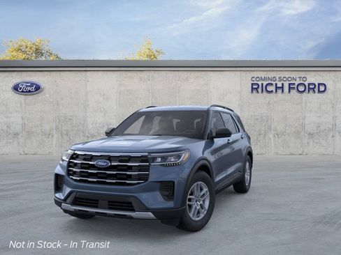 New 2026 Ford Explorer Active RWD image 2