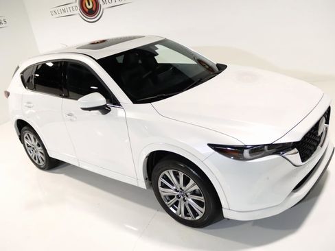 Used 2023 MAZDA CX-5 Signature image 10