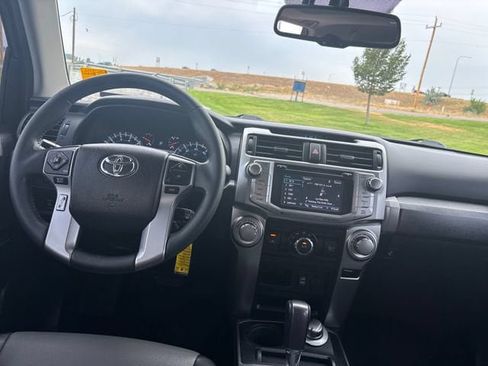 Used 2016 Toyota 4Runner SR5 Premium AWD/4WD image 12